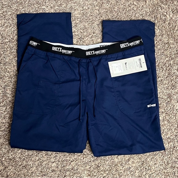 Grey's Anatomy scrub set - Picture 5 of 8